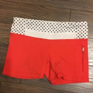 Women’s lululemon size 6 shorts
